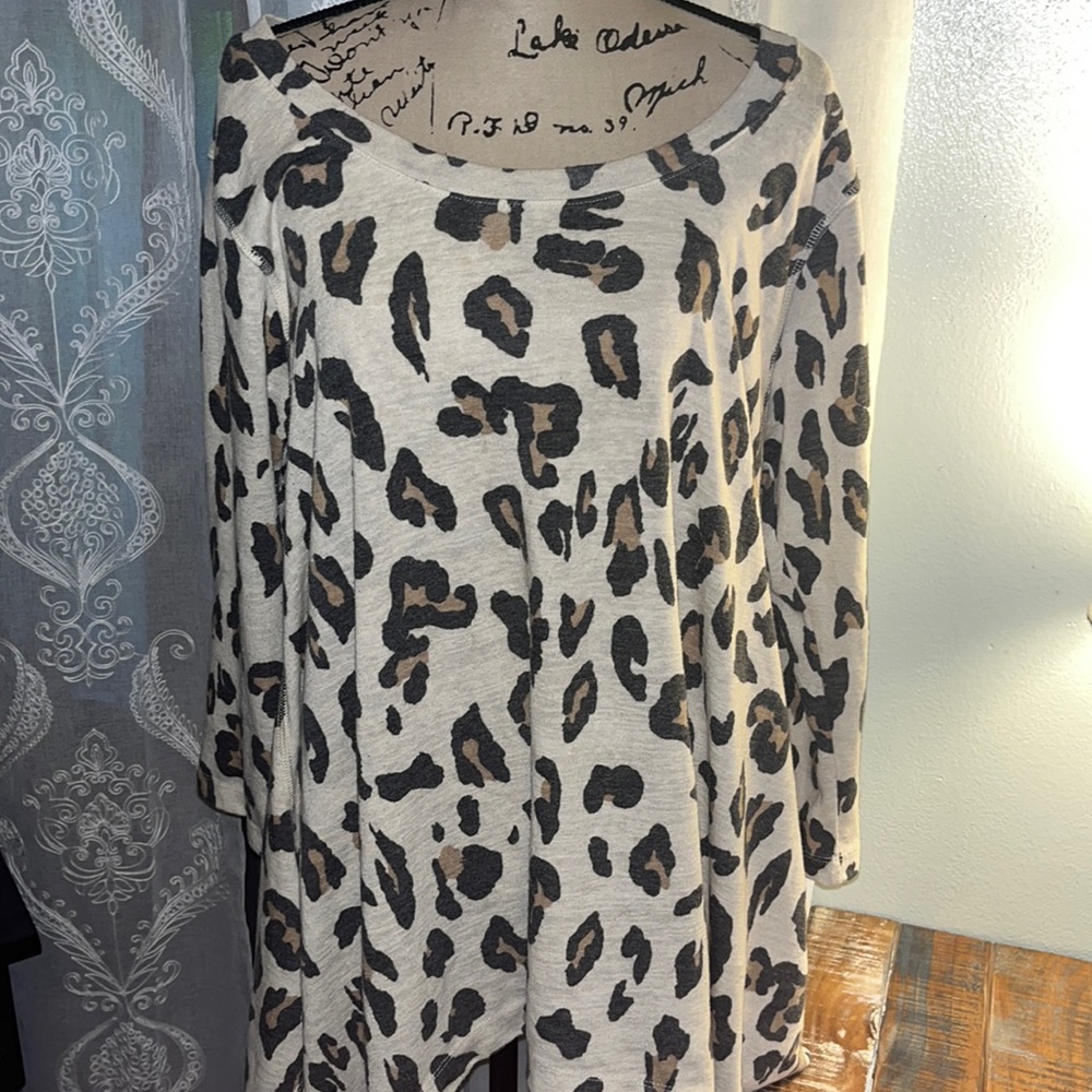 Tops 6 for 30$. Premise sweater sz xxl euc